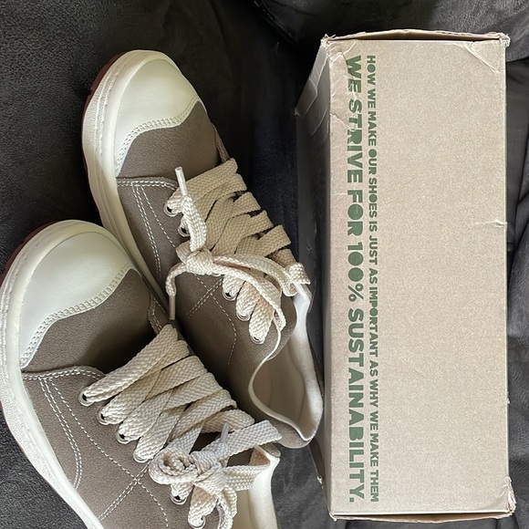 Simple Retro 91 Low Taupe Siz M7/W9 - Picture 4 of 6